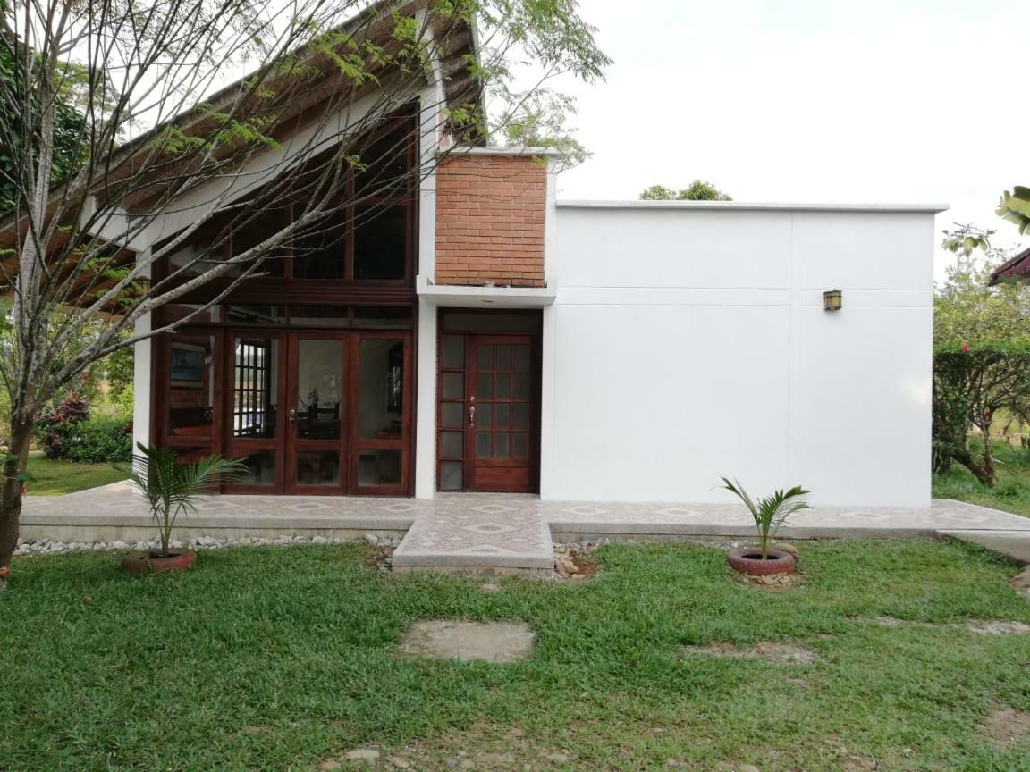 Hostal Suna Vito Puerto Asís Dış mekan fotoğraf